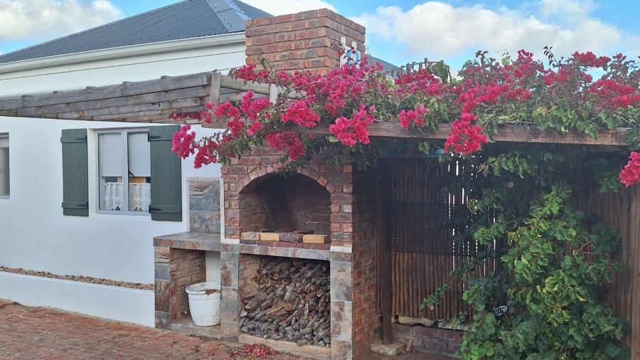 3 Bedroom Property for Sale in Stilbaai Wes Western Cape